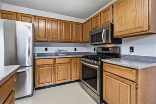 1930 Meadow Ln, Eau Claire, WI 54701 - Photo 8