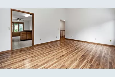 1930 Meadow Lane, Eau Claire, WI 54701 - Photo 4