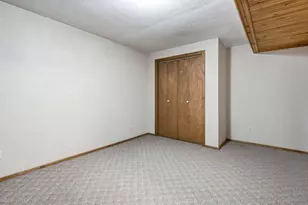 1930 Meadow Ln, Eau Claire, WI 54701 - Photo 26