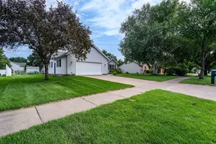 1930 Meadow Ln, Eau Claire, WI 54701 - Photo 30