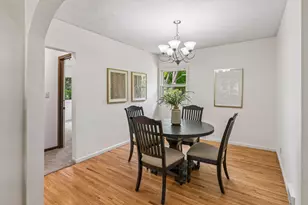 2417 Parkview Blvd, Golden Valley, MN 55422 - Photo 4