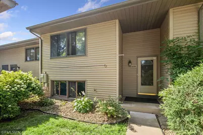 4384 Arden View Court, Arden Hills, MN 55112 - Photo 4