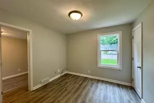521 5th Ave E, Alexandria, MN 56308 - Photo 8