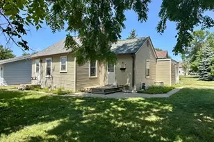 521 5th Ave E, Alexandria, MN 56308 - Photo 1