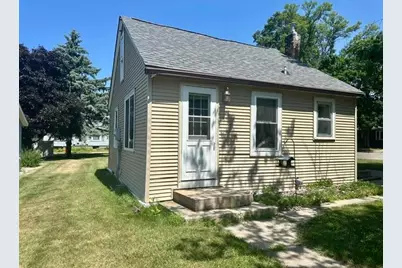 521 5th Avenue E, Alexandria, MN 56308 - Photo 2