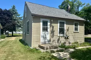521 5th Ave E, Alexandria, MN 56308 - Photo 2
