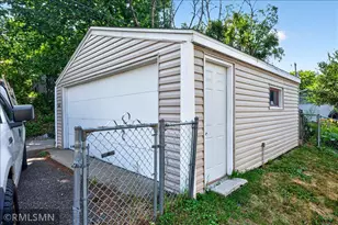 3454 Indiana Ave N, Robbinsdale, MN 55422 - Photo 4