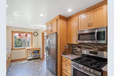 5103 Douglas Drive N, Crystal, MN 55429 - Photo 12