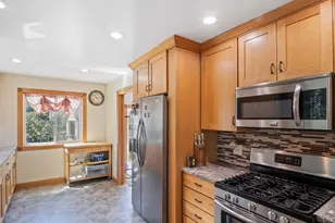 5103 Douglas Dr N, Crystal, MN 55429 - Photo 12