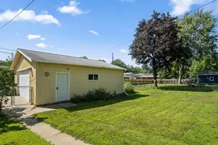 5103 Douglas Dr N, Crystal, MN 55429 - Photo 32