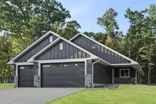 331 Gateway Pkwy, Osceola, WI 54020 - Photo 1
