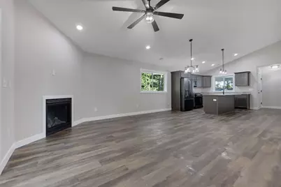 331 Gateway Parkway, Osceola, WI 54020 - Photo 10
