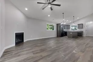 331 Gateway Pkwy, Osceola, WI 54020 - Photo 10