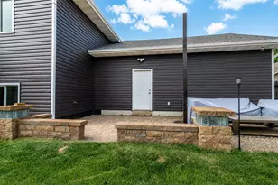109 Cougar Dr, Mankato, MN 56001 - Photo 18