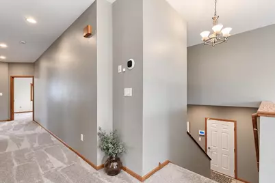 109 Cougar Drive, Mankato, MN 56001 - Photo 8
