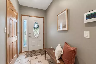 109 Cougar Drive, Mankato, MN 56001 - Photo 4