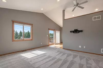109 Cougar Drive, Mankato, MN 56001 - Photo 10
