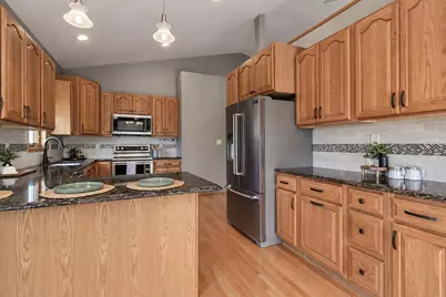 109 Cougar Drive, Mankato, MN 56001 - Photo 20