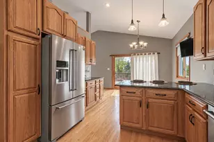 109 Cougar Dr, Mankato, MN 56001 - Photo 14