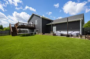 109 Cougar Dr, Mankato, MN 56001 - Photo 2
