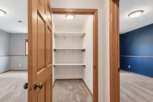 109 Cougar Dr, Mankato, MN 56001 - Photo 46