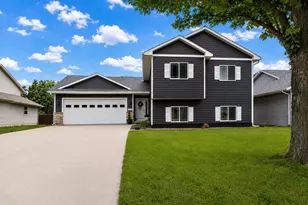 109 Cougar Dr, Mankato, MN 56001 - Photo 1