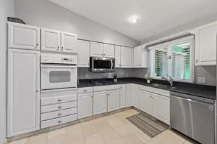 2144 Valley View Pl, Saint Paul, MN 55119 - Photo 16