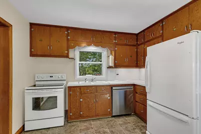 141 19 1/2 Avenue N, Saint Cloud, MN 56303 - Photo 4