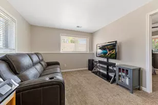 895 Lee St NE, Owatonna, MN 55060 - Photo 16