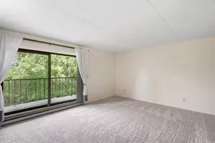 2445 Londin Ln E, Maplewood, MN 55119 - Photo 12