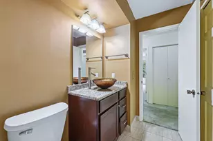 2445 Londin Ln E, Maplewood, MN 55119 - Photo 12