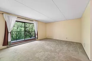 2445 Londin Ln E, Maplewood, MN 55119 - Photo 20