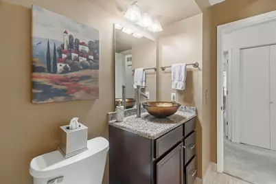 2445 Londin Lane E #202, Maplewood, MN 55119 - Photo 6