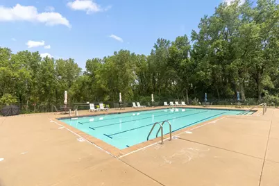 2445 Londin Lane E #202, Maplewood, MN 55119 - Photo 24