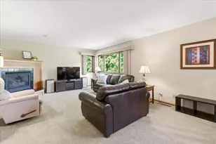 11273 N Eagle Lake Blvd, Maple Grove, MN 55369 - Photo 10