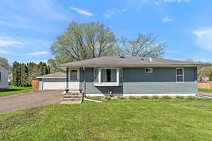 63 Ferndale Street N, Maplewood, MN 55119 - Photo 2