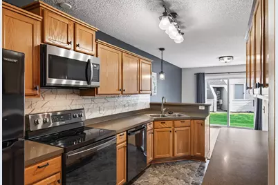 12646 74th Avenue N, Maple Grove, MN 55369 - Photo 2