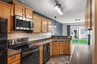 12646 74th Ave N, Maple Grove, MN 55369 - Photo 2