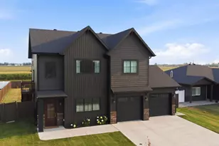 4335 23rd Ave S, Moorhead, MN 56560 - Photo 2