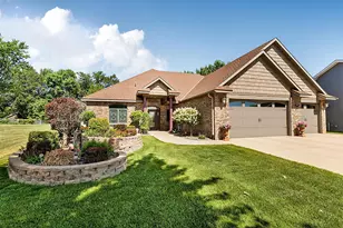 639 18th St NW, Sauk Rapids, MN 56379 - Photo 2