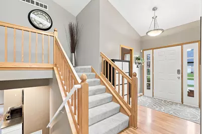 8081 Hidden Circle, Chanhassen, MN 55317 - Photo 2