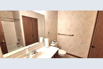 4035 Victoria Street N #219, Shoreview, MN 55126 - Photo 14