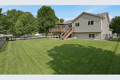 2000 119th Avenue NE, Blaine, MN 55449 - Photo 6
