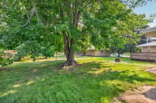 8817 Oakland Ave S, Bloomington, MN 55420 - Photo 28