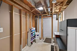 8817 Oakland Ave S, Bloomington, MN 55420 - Photo 22