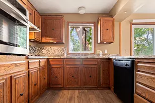 630 Hall Ln, Minneapolis, MN 55411 - Photo 6