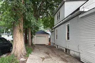 1225 11 1/2 Street N, Fargo, ND 58102 - Photo 2