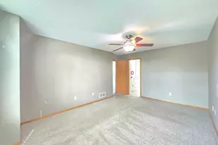 4625 Edinbrook Terrace, Brooklyn Park, MN 55443 - Photo 20