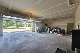 4625 Edinbrook Terrace, Brooklyn Park, MN 55443 - Photo 8