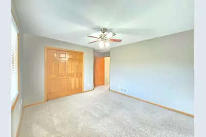 4625 Edinbrook Terrace, Brooklyn Park, MN 55443 - Photo 26